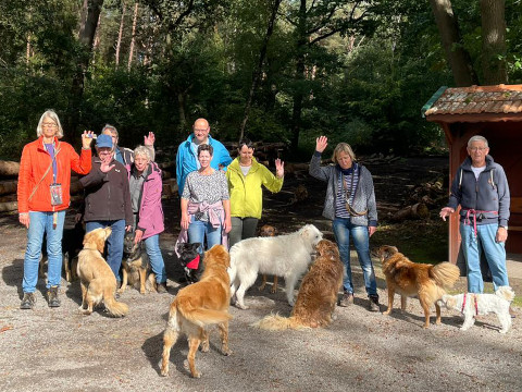 Bild "Henkrunden:henkrunde_221003_01.jpg"